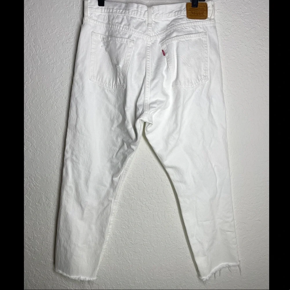 Levi's 501 Wedgie Straight Distressed White Jeans Sz 32 - Picture 7 of 14